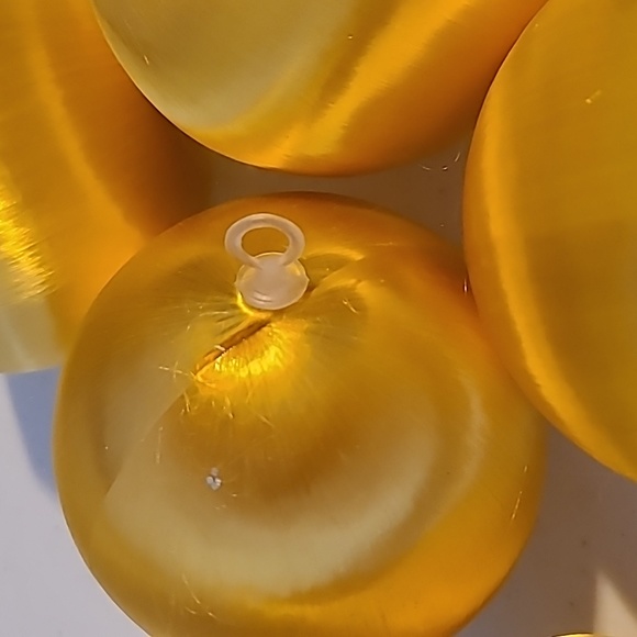 Christmas Tree Satin Ball Ornaments Set of 5 Large Gold Winter Holiday Decor - Picture 2 of 2